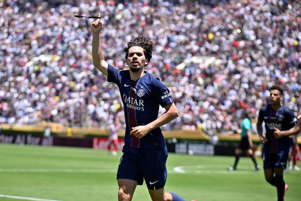 是每个球迷 是每个球迷