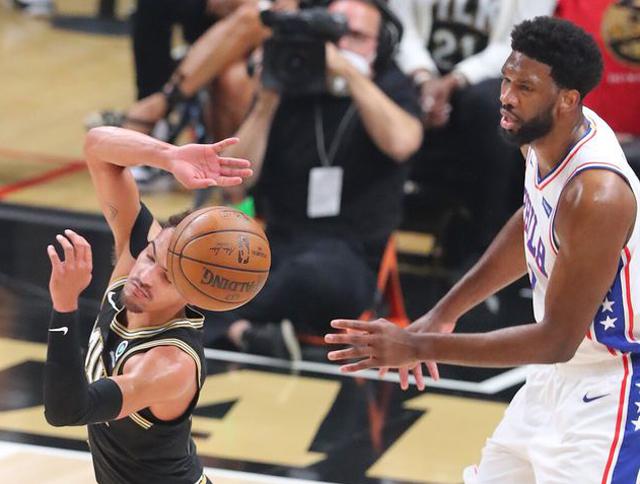 除了他自身 除了他自身