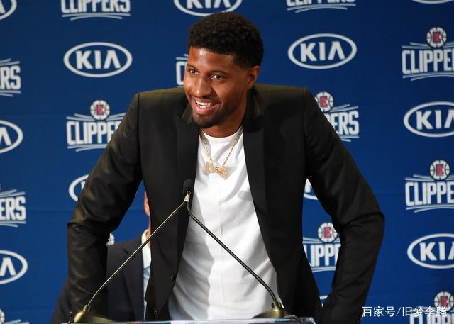 与此同步 与此同步